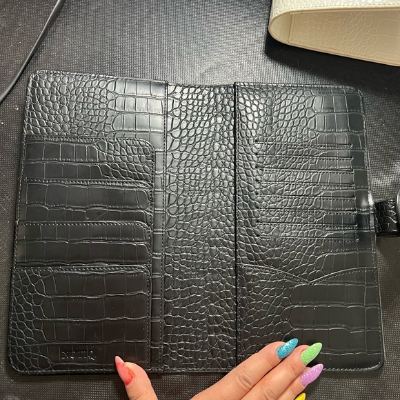Black Croco NOTIQ SL1. Slim Travel Wallet Ringless Agenda | Planner Cover - Picture 4 of 4